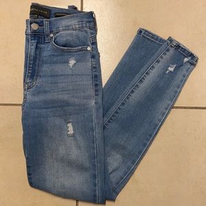 Kendall & Kylie light wash, distressed jeans